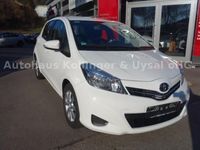 Gebraucht Toyota Yaris Life 99 PS (72 kW) 2012 Weiß Kleinwagen