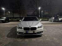 Gebraucht BMW 520 Performance 190 PS (139 kW) 2014 Silber Limousine
