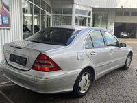 Gebraucht Mercedes C200 Elegance 163 PS (119 kW) 2002 Silber Limousine