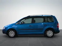 Gebraucht VW Touran 102 PS (75 kW) 2004 Blau Van / Kleinbus