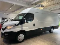 Second-hand Iveco Daily 126 CP (92 kW) 2017 Alb Monovolum