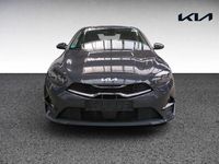 Gebraucht Kia Ceed Spirit 140 PS (102 kW) 2025 Penta metall Kleinwagen