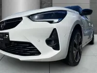 Gebraucht Opel Corsa-e 100 kW (136 PS) 2023 Weiß Kleinwagen