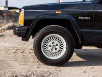 Gebraucht Jeep Cherokee Limited 178 PS (130 kW) 1996 Schwarz SUV