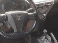 Gebraucht Toyota iQ 68 PS (50 kW) 2011 Weiß Kleinwagen