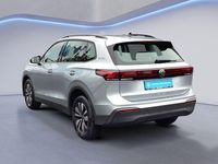 Gebraucht VW Tiguan Goal 150 PS (110 kW) 2024 Silber SUV