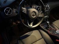 Gebraucht Mercedes A180 Style 122 PS (89 kW) 2015 Rot Kleinwagen
