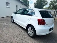 Gebraucht VW Polo 75 PS (55 kW) 2011 Weiß Kleinwagen