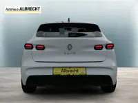 Neu Renault Clio V Evolution 114 PS (83 kW) 2026 Weiß Limousine