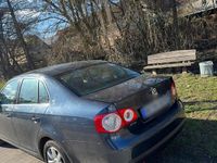 Gebraucht VW Jetta 122 PS (89 kW) 2009 Schwarz Limousine