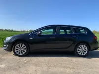 Gebraucht Opel Astra Innovation 165 PS (121 kW) 2012 Schwarz Kombi
