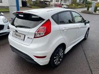 Gebraucht Ford Fiesta ST-Line 101 PS (74 kW) 2017 Frostweiß Kleinwagen