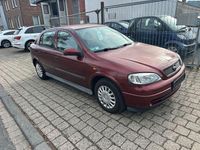 Gebraucht Opel Astra Elegance 101 PS (74 kW) 1998 Violet Limousine