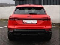 Gebraucht Audi SQ6 e-tron 359 kW (489 PS) 2025 Rot (soneirarot metallic) SUV