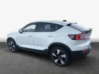 Używany Volvo EC40 Plus 175 kW (238 KM) 2024 Biały SUV