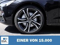 Gebraucht Volvo V90 Ultimate 197 PS (144 kW) 2024 Schwarz metallic Kombi