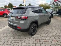 Gebraucht Jeep Compass 181 PS (133 kW) 2024 Grau (sting gray / dach schwarz) SUV