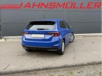 Neu Skoda Fabia Essence 95 PS (69 kW) 2025 Blau Kleinwagen