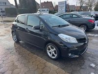 Gebraucht Toyota Yaris 69 PS (50 kW) 2013 Schwarz Kleinwagen