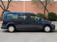 Second-hand VW Caddy Maxi Edition 102 CP (75 kW) 2012 Albastru Monovolum