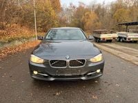 Gebraucht BMW 320 Sport Line 184 PS (135 kW) 2013 Grau Limousine