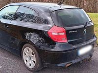 Gebraucht BMW 116 122 PS (89 kW) 2009 Schwarz Kleinwagen