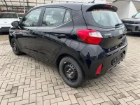 Gebraucht Hyundai i10 Select 63 PS (46 kW) 2025 Phantom black / met Kleinwagen
