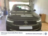 Gebraucht VW Tiguan Active 150 PS (110 kW) 2021 Delfingrau metallic SUV