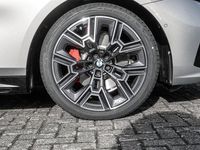 Neu BMW 520 M Sport 197 PS (144 kW) 2025 Grau Limousine