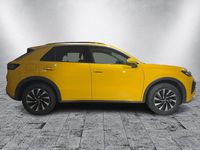 Neu VW T-Roc 150 PS (110 kW) 2026 Gelb SUV