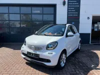 Gebraucht Smart ForFour Passion 71 PS (52 kW) 2015 Karosserie in white Kleinwagen