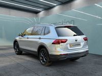 Gebraucht VW Tiguan S 200 PS (147 kW) 2023 Silber SUV