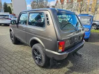 Gebraucht Lada niva 83 PS (61 kW) 2021 Koriander metallic SUV
