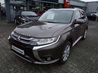 Gebraucht Mitsubishi Outlander P-HEV Plus 121 PS (88 kW) 2017 Granitbraun (m) SUV