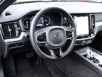 Gebraucht Volvo V60 145 PS (106 kW) 2025 Kombi