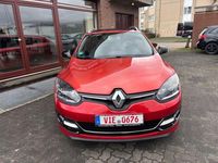 Gebraucht Renault Mégane III 132 PS (97 kW) 2016 Rot Limousine