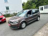 Gebraucht VW Touran 105 PS (77 kW) 2014 Braun Van / Kleinbus