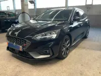 Używany Ford Focus ST 280 KM (205 kW) 2022 Czarny Sedan/Limuzyna