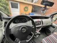 Gebraucht Opel Vivaro 115 PS (84 kW) 2008 Silber Van / Kleinbus