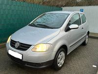 Gebraucht VW Fox 54 PS (39 kW) 2005 Silber Kleinwagen
