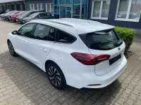 Gebraucht Ford Focus Titanium 125 PS (91 kW) 2023 Weiß Kombi