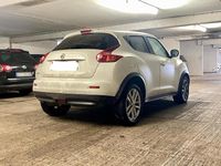 Gebraucht Nissan Juke Tekna 117 PS (86 kW) 2012 Weiß SUV