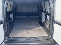 Gebraucht VW Caddy 122 PS (89 kW) 2022 Grau / indiumgrau (metallic) Van / Kleinbus