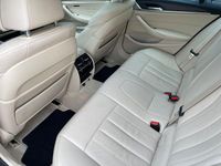 Gebraucht BMW 530 265 PS (194 kW) 2018 Blau Kombi