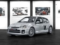 Gebraucht Renault Clio II 254 PS (186 kW) 2003 Silber Kleinwagen