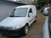 Używany Opel Combo 75 KM (55 kW) 2010 Biały Minivan
