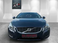 Gebraucht Volvo V60 163 PS (119 kW) 2014 Caspian blue Kombi