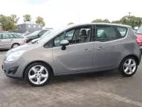 Gebraucht Opel Meriva Edition 101 PS (74 kW) 2012 Braun Van / Kleinbus