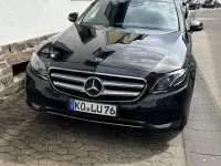 Gebraucht Mercedes E220 194 PS (142 kW) 2017 Schwarz Limousine