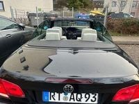 Gebraucht BMW 325 Cabriolet 218 PS (160 kW) 2008 Schwarz Cabrio